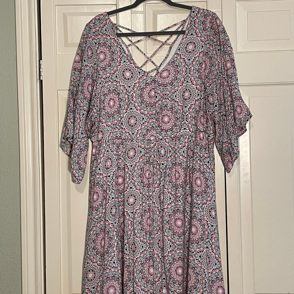Torrid Ivory Medallion Challis Strappy Dress - 2X - White Pink Black - VGUC
